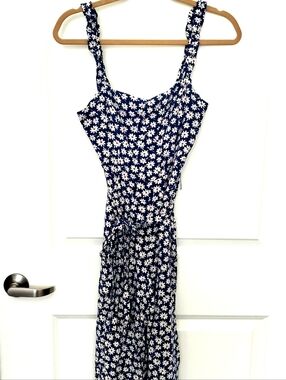 chinese dress ladies Amazon.com: Amazon Essentials Women's Surplice Dress, Black, XS : Clothing,  Shoes & Jewelry main image 0